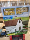 Ertl  Dairy Set