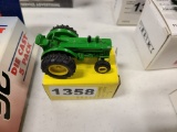 Ertl  Tractor