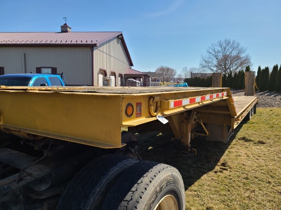 2005 Kaufman   Step Deck Trailer 'Title in the Office'