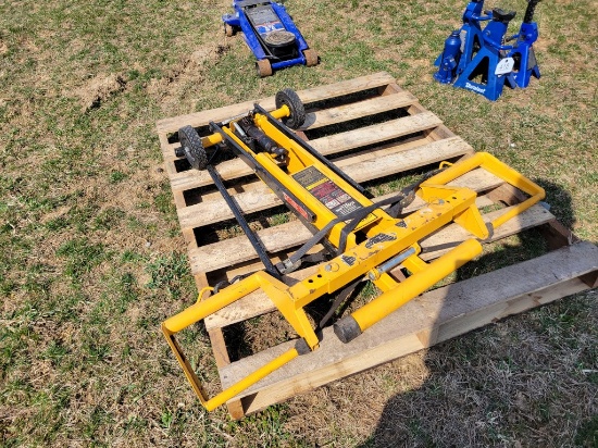 Cub Cadet HTL550 Mower Lift