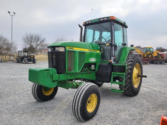 John Deere 7610 Cab Tractor 'Runs & Operates'