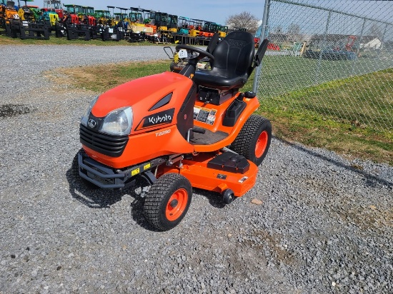 2022 Kubota T2290 Riding Tractor 'Ride & Drive'