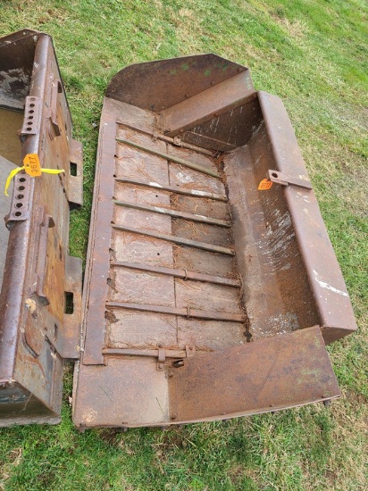 John Deere  Manure Bucket