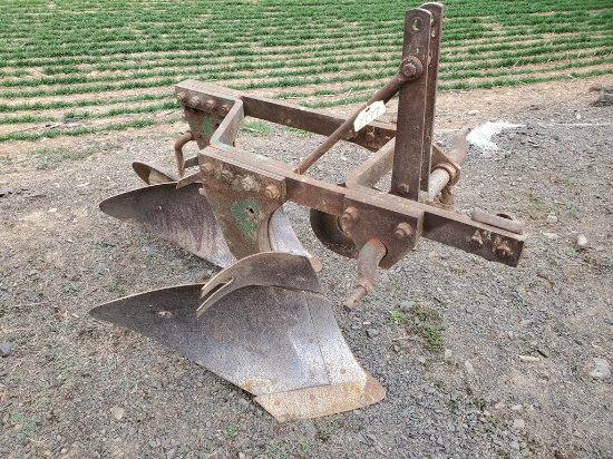 John Deere 415 2 Bottom Plow