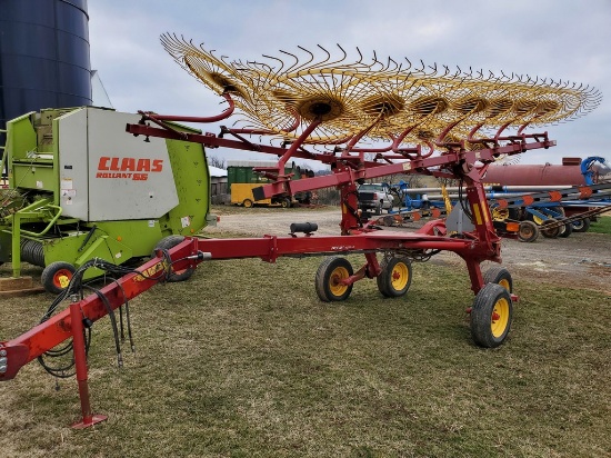 2019 New Holland ProCart 1428 Plus 14 Wheel Rake