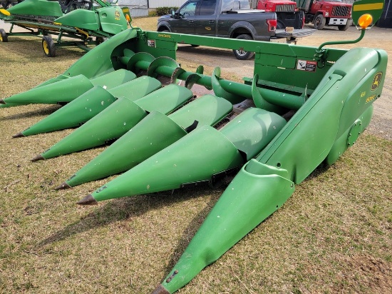 John Deere 606C Corn Head