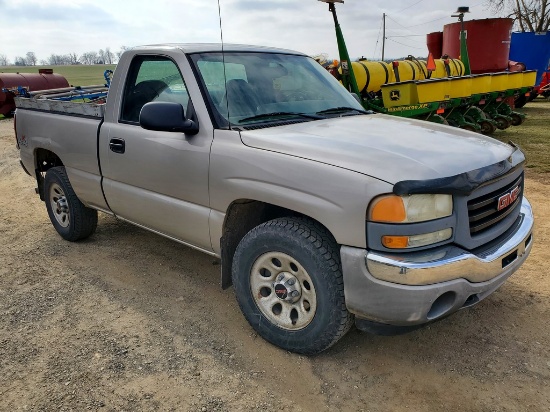 2004 GMC Sierra 1500 Pickup Truck 'Title - Runs & Operates'