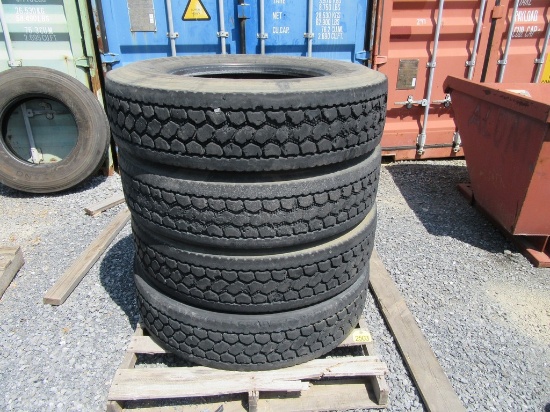 Bridgestone 11R24.5, M726EL Tires