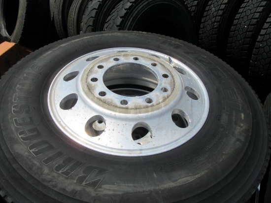 Bridgestone 11R24.5, M726EL Tires on Wheels