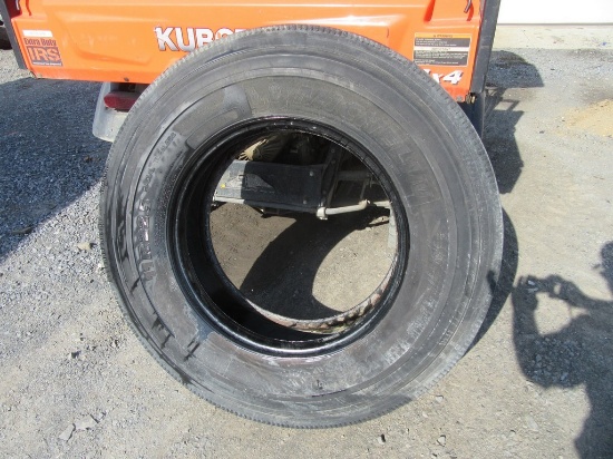 2013 Michelin 11R22.5, XZE2 Tires