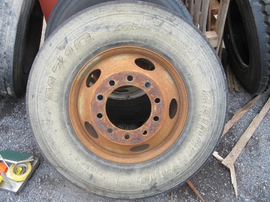 2016 Bridgestone 11R22.5, M710 Tires on Wheels