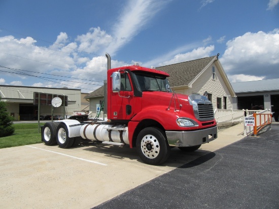 2007 Freightliner Columbia Day Cab Truck Tractor