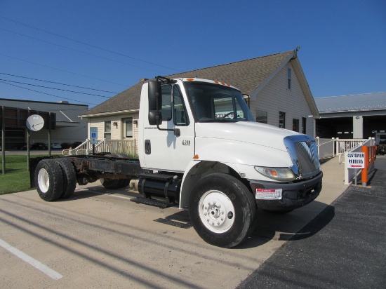 2007 International 4300 Cab & Chassis