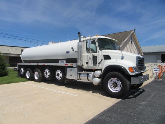 2007 Mack CV713 Vacuum Truck