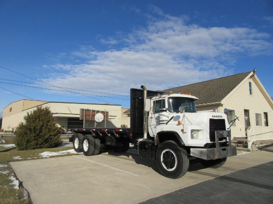 1998 Mack  DM688S Flatbed Truck