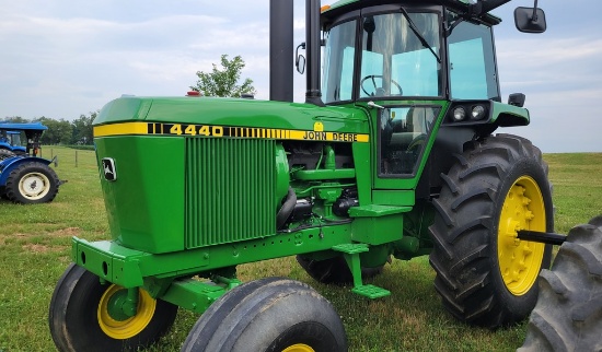 John Deere 4440 Cab Tractor 'Ride & Drive - Drive Train Guarantee'