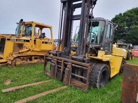 Hyundai 110D-7E Forklift 'Ride & Drive - Drive Train Guarantee'