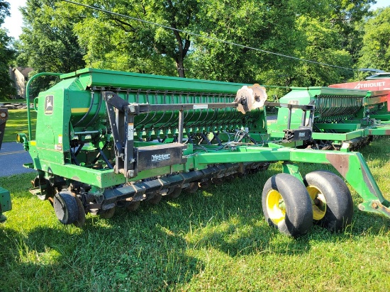 John Deere 1560 Grain Drill