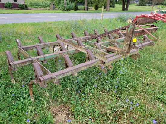 John Deere Cultivator