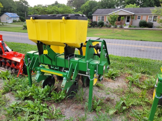 John Deere 7300 Corn Planter 'NEW'