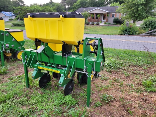 John Deere 7300 Corn Planter 'NEW'