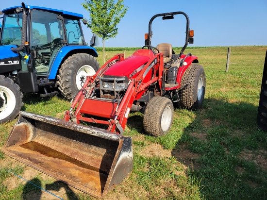 Case IH DX45 Compact Loader Tractor 'Ride & Drive - Drive Train Guarantee'