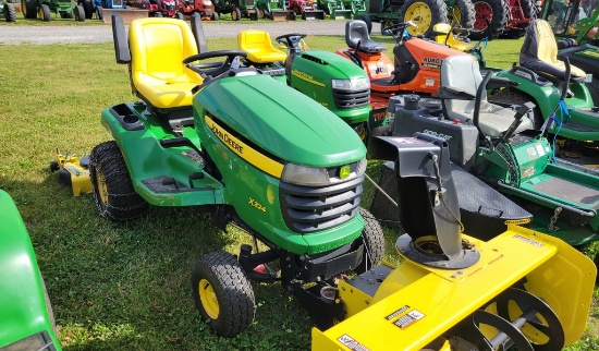 2009 John Deere X324 Riding Tractor 'Ride & Drive - Drive Train Guarantee -Package'