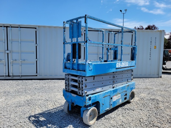 2011 Genie GS2632 Manlift 'Ride & Drive - Drive Train Guarantee'