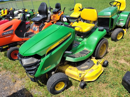 2014 John Deere X320 Riding Tractor 'AS-IS - For Parts or Repair'