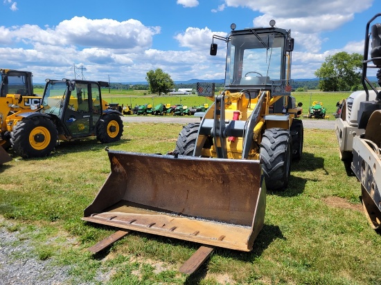 Deere 244H Wheel Loader 'Runs & Operates - NO Guarantee'