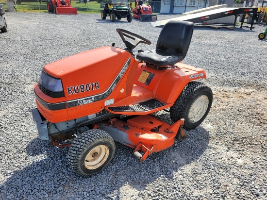 Kubota G1800 Riding Tractor 'Ride & Drive - Drive Train Guarantee'
