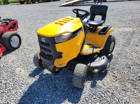 2019 Cub Cadet XT1 Riding Tractor 'Ride & Drive - Drive Train Guarantee'