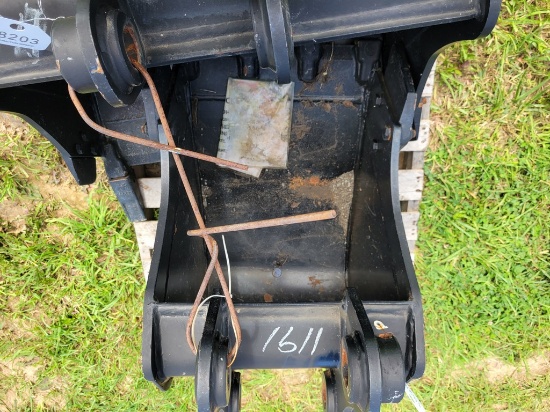 Land Hero Excavator Mount Bucket 'NEW'