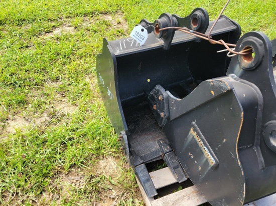 Land Hero Excavator Mount Bucket 'NEW'