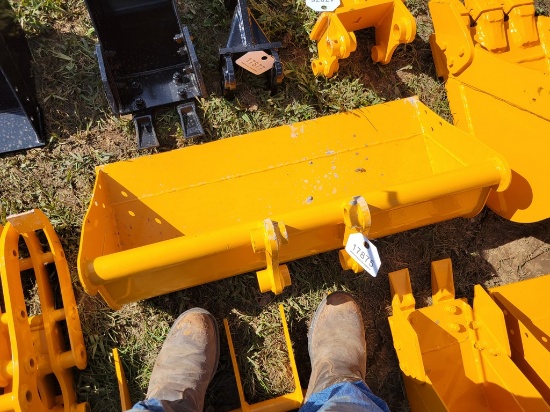 Future Excavator Mount Bucket 'NEW'