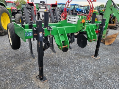 Unverferth Zone builder 130 Ripper
