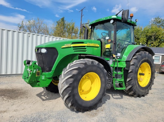 2005 John Deere 7720 Cab Tractor 'Ride & Drive - Drive Train Guarantee'