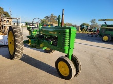 1952 John Deere B Antique Tractor 'Ride & Drive - Drive Train Guarantee'