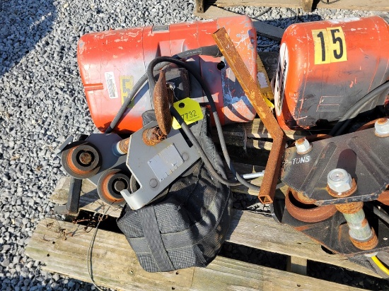 CM Hoist R2 Chain Hoist