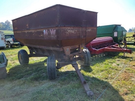 M&W 400B Gravity Bin Wagon