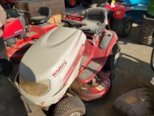 White LT1650 Riding Tractor 'AS-IS - For Parts or Repair'