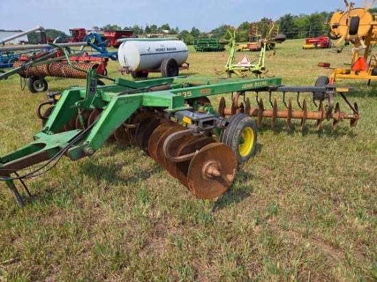 John Deere 635 Transport Disc