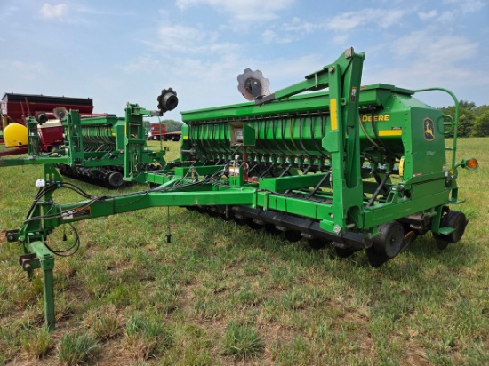 John Deere 1590 Grain Drill