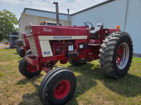 1975 International 1066 Tractor 'Ride & Drive'