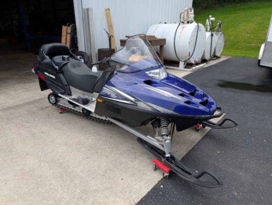 2008 Polaris Trail Tour 550 Snow Mobile 'No Title'