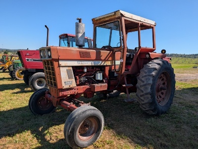 1971 International 966 Tractor