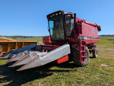 Case IH 1640 Combine