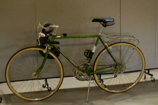 Schwinn Varsity Bike
