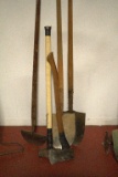 Sledgehammer, Axe, 2 Shovels