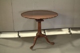 Mahogany Tilt Top Pie Crust Table